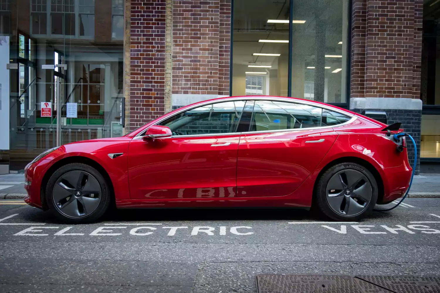 car vacuum cleaner for Tesla Model 3