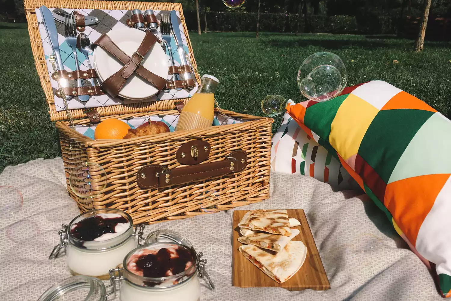 cloth picnic blanket