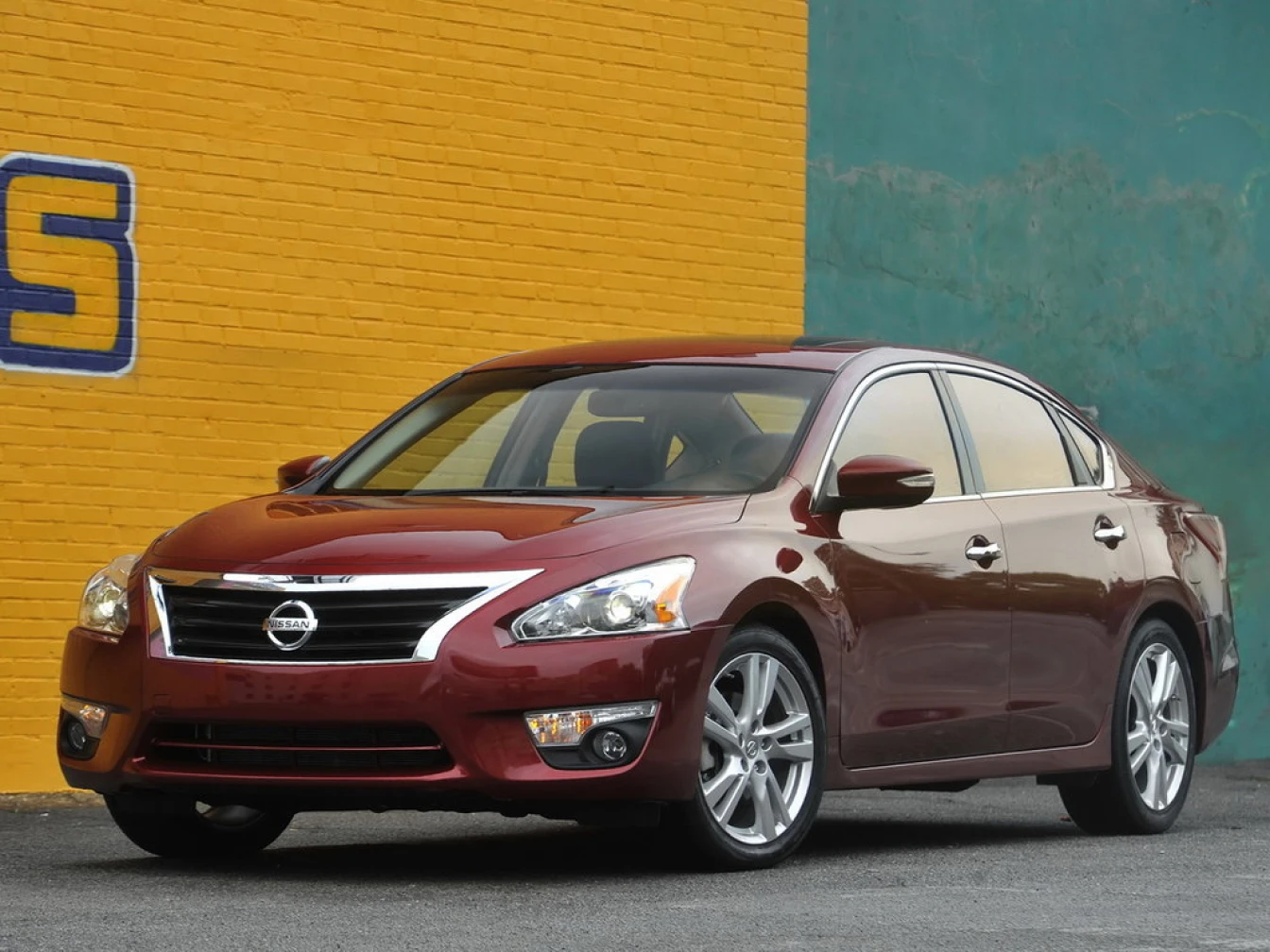 car garbage can for Nissan Altima