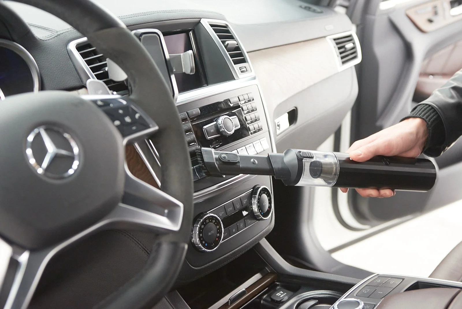 wireless handheld car vacuum cleaner for Volkswagen Tiguan